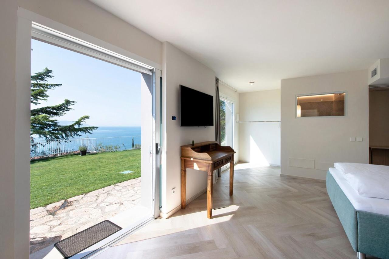 Villa Gargnano Luaran gambar